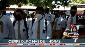 Comunidad educativa del IPT México cierra la carretera Panamericana para que se titule la tierra del plantel
