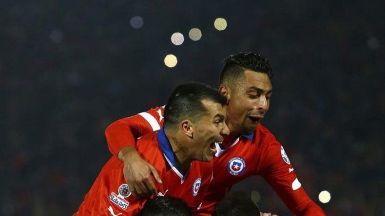 Chile gana a Ecuador y comienza con pie derecho la Copa América