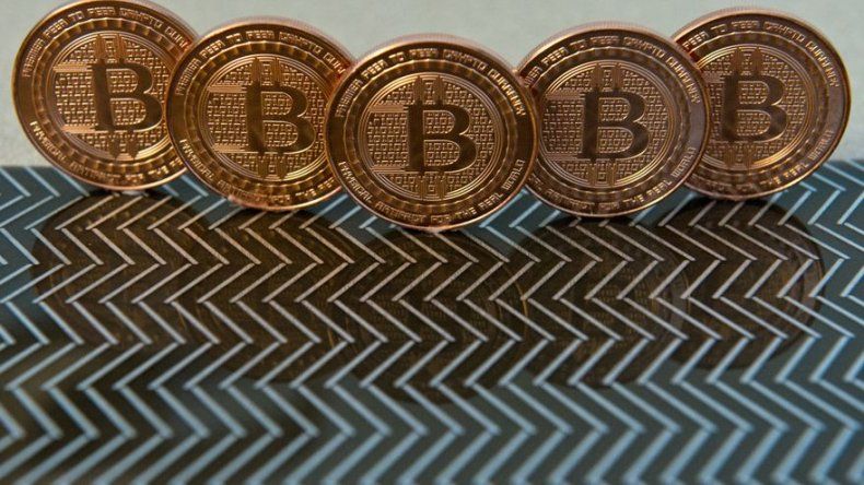 Maduro anuncia creación de criptomoneda venezolana