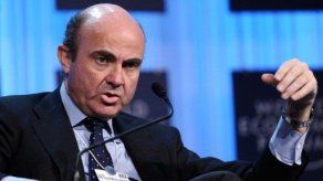 Ministro de Economía descarta reformar  del Banco en España