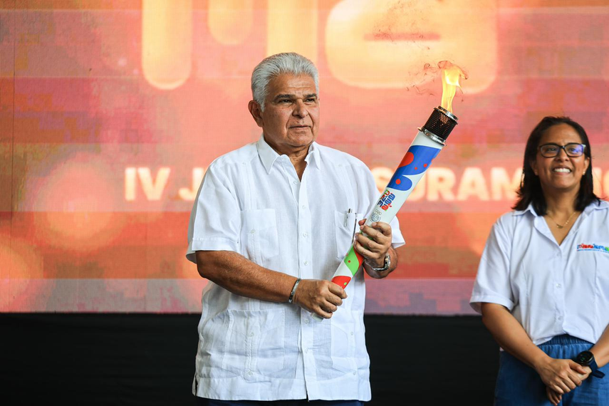 Mulino enciende la llama de los IV Juegos Suramericanos de la Juventud&nbsp;