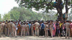 India: Confiesan asesinato y violación de 2 chicas