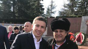 Roberto Manos de Piedra Durán recibe reconocimiento en Rusia