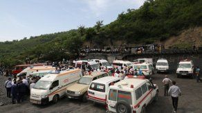 Rescatados 21 cadáveres de mina iraní tras accidente