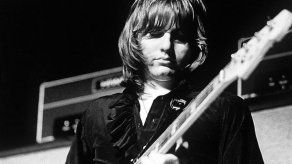 Pionero del rock progresivo Greg Lake murió de cáncer a los 69 años