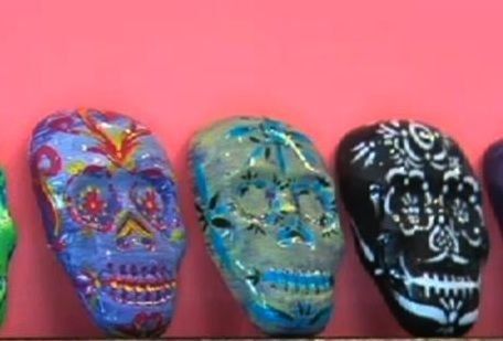 Chicago, celebra Día de los Muertos con calaveras decorativas