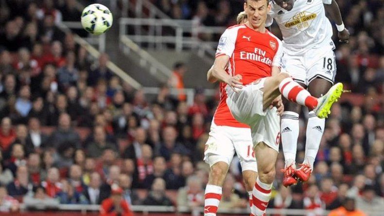 El Arsenal se complica la segunda plaza tras caer ante el Swansea