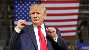 Trump arrecia ataques contra cuatro legisladoras demócratas