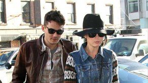 Katy Perry necesita aferrarse al pasado