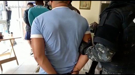 El narco se arma en un cerro empobrecido y atemorizado de Ecuador