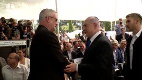 Benjamin Netanyahu llama a Gantz a formar un gobierno de unión en Israel