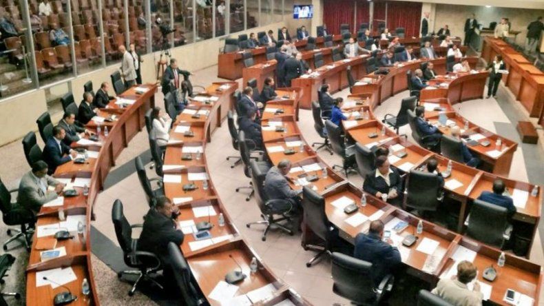 Silva: B/.20 mil mensuales es un monto elevado, pero es necesario tener equipo de trabajo
