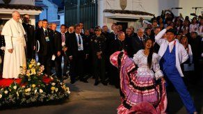 Bitácora papal: el día 1 de Francisco en Colombia
