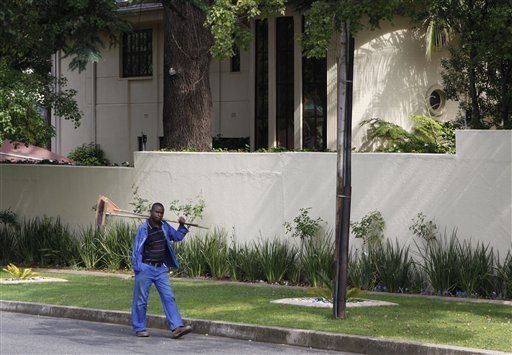 Sudáfrica: Presidente visita a Mandela en hospital