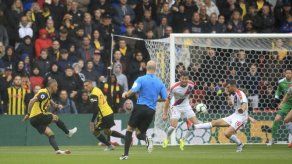 Pereyra anota de nuevo y Watford sigue invicto en la Premier