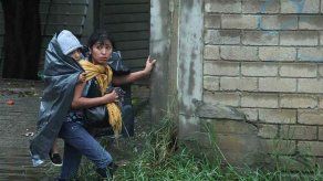 Tormenta tropical Odile se aleja de México