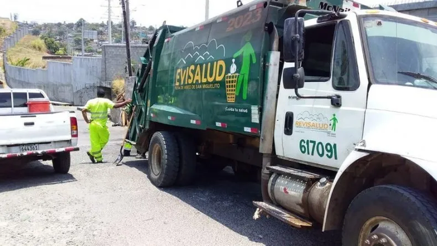 Revisalud, es la empresa encargada de la recolección de basura en el distrito de San Miguelito