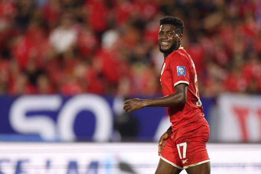 Panamá empata a Surinam