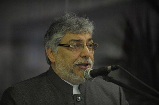 Paraguay: critican a Lugo por sus 75 viajes al exterior
