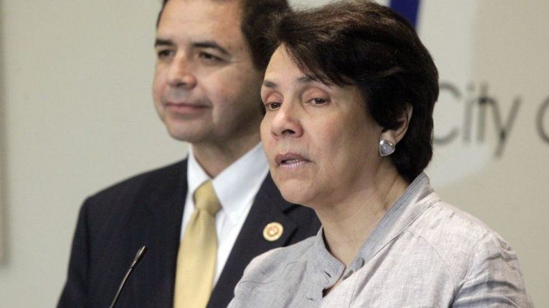 Canciller hondureña visita frontera México-EEUU