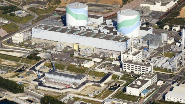 Japón autoriza a planta nuclear reanudar actividad