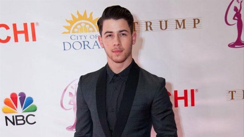 A Nick Jonas le sorprende haber llevado un anillo de castidad