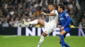 El Real Madrid recorta tres puntos al Barça gracias a Kylian Mbappé