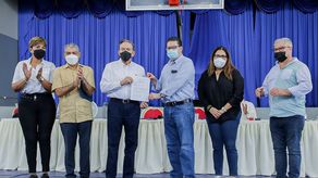 Entrega de orden de proceder para la reactivación del nuevo Hospital Manuel Amador Guerrero.