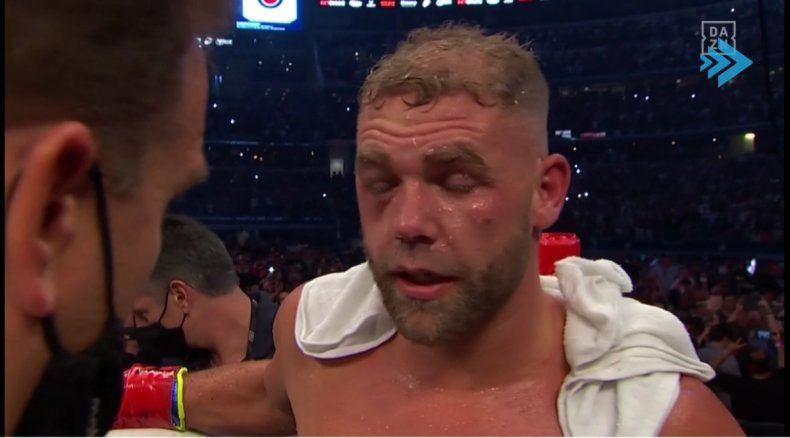 Canelo Álvarez con Billy Joe Saunders