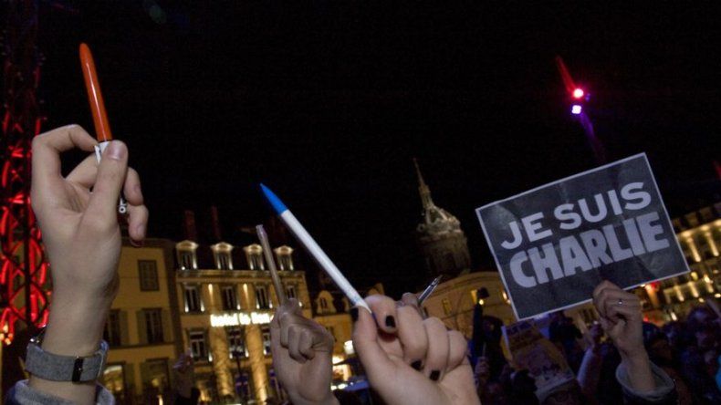 El exdirector de Charlie Hebdo pide la unión de todos contra la barbarie