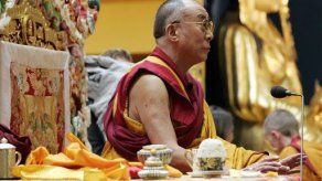 El Dalai Lama saldrá del hospital y seguirá viajando