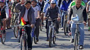 Ciudades bolivianas viven el Día del Peatón para reducir la contaminación