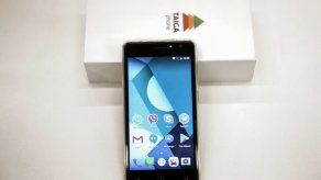 Empresa rusa presenta un teléfono a prueba de pirateos