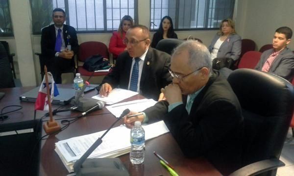 Mides pide crédito de 6.8 mdd para culminar pagos de subsidios de 2015