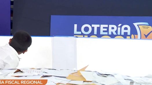 Sorteo de la Lotería Fiscal desde Colón 2000. Sorteo de la Lotería Fiscal desde Colón 2000.