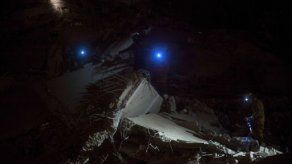 Once desaparecidos por derrumbe de un edificio en Colombia