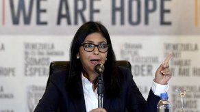 Canciller de Venezuela confirma cita del miércoles con su colega de Colombia