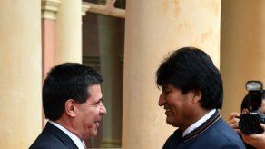 Cartes llega a Bolivia para asistir con Morales a inauguración de planta gas