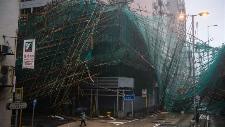 Hong Kong permanece en alerta máxima por el súper tifón Mangkhut