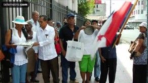 Jubilados protestaron tras anuncio de aumento de B/30.00
