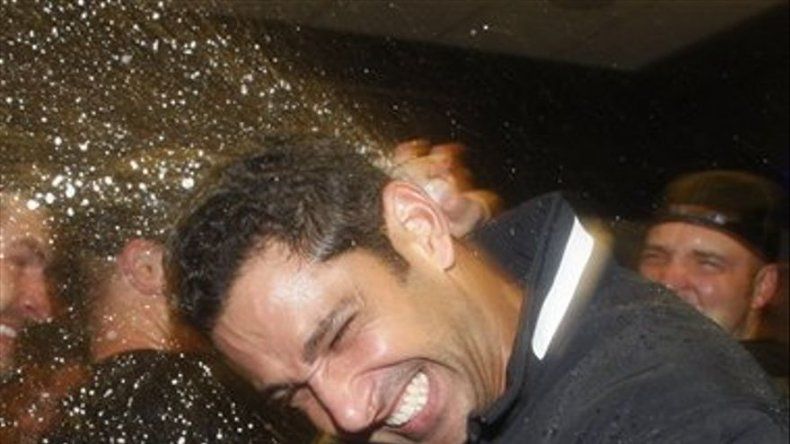 Posada anuncia su retiro tras 17 años y 5 títulos con los Yanquis