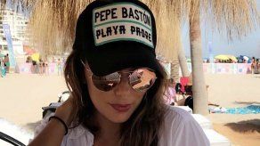 Eva Longoria declara su amor por Pepe Bastón con una original gorra