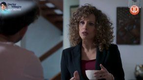 ENFERMERAS | Andrés va a ayudar a su mamá para reconquistar a Garnica