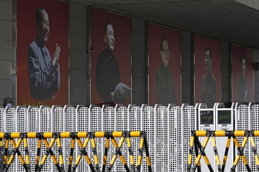 Partido Comunista aprueba resolución que encumbra a Xi.