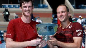 Murray y Soares ganan título de dobles a Carreño Busta y García López