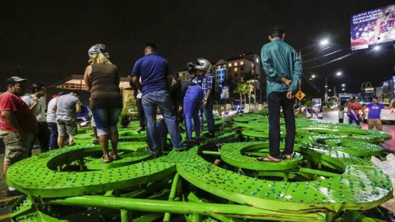 Derribo de Árbol de la vida provoca un muerto en Nicaragua