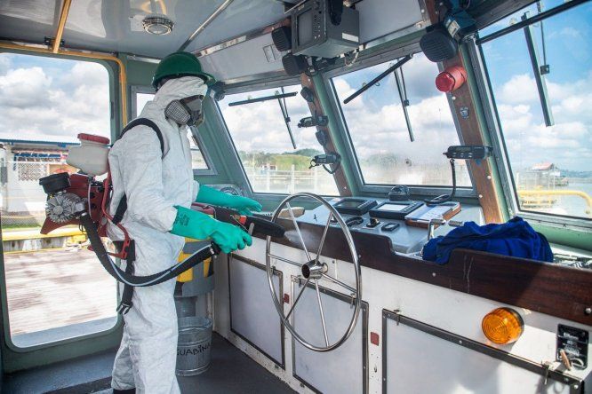 Canal de Panamá mantiene su tránsito protegiendo a su fuerza laboral