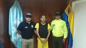 Venezuela extradita a Colombia a presunto violador serial de niños