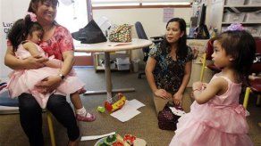 Exsiamesas progresan en salud tras cirugía en EEUU