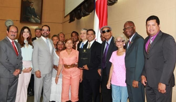 Aprueban en tercer debate proyecto sobre aumento a jubilados